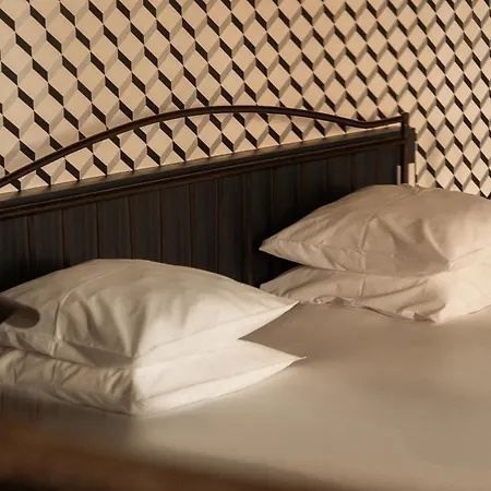 Hotell Manoir Le Roure Châteauneuf-du-Rhône