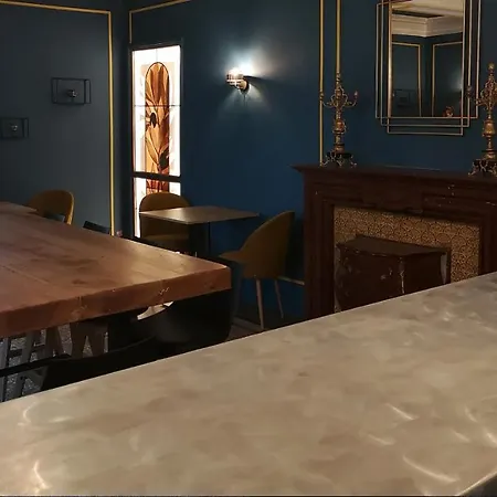 Ξενοδοχείο Manoir Le Roure 4*