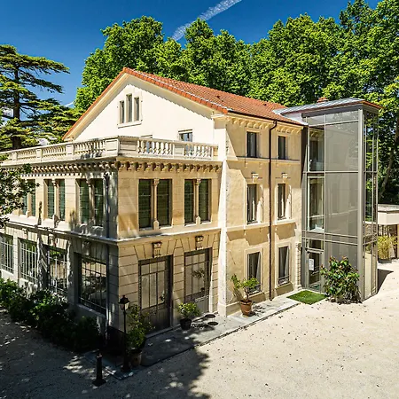 Hotel Manoir Le Roure Châteauneuf-du-Rhône