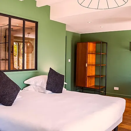 Manoir Le Roure 4*