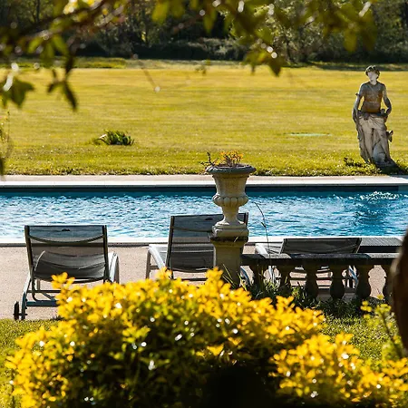 Hotel Manoir Le Roure 4*