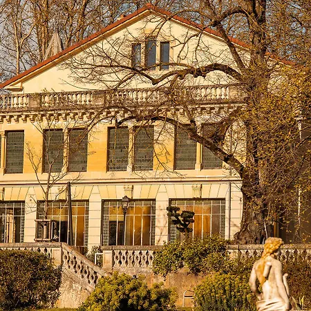 Hotel Manoir Le Roure